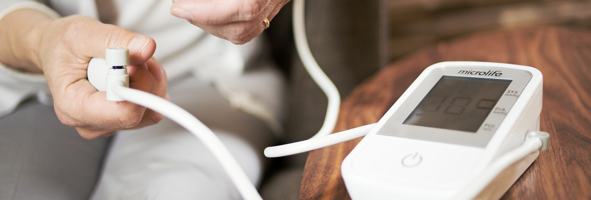 microlife-semiautomatic-blood-pressure-monitor